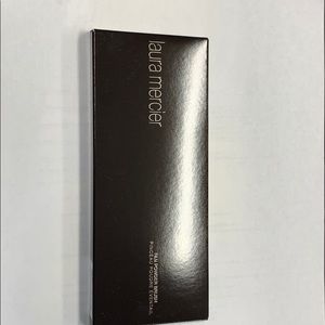 Fan powder brush. Laura Mercier NWT